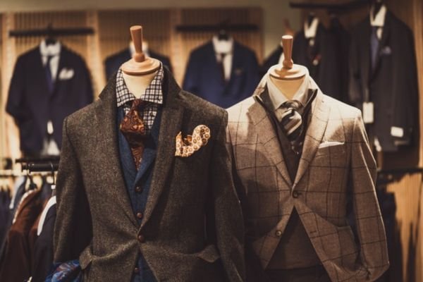 5 Common Suit Mistakes That Ruin Your Outfit